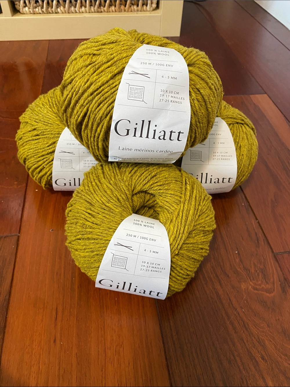 Gillia Merino Wool Yarn - colour -genet 4 skeins